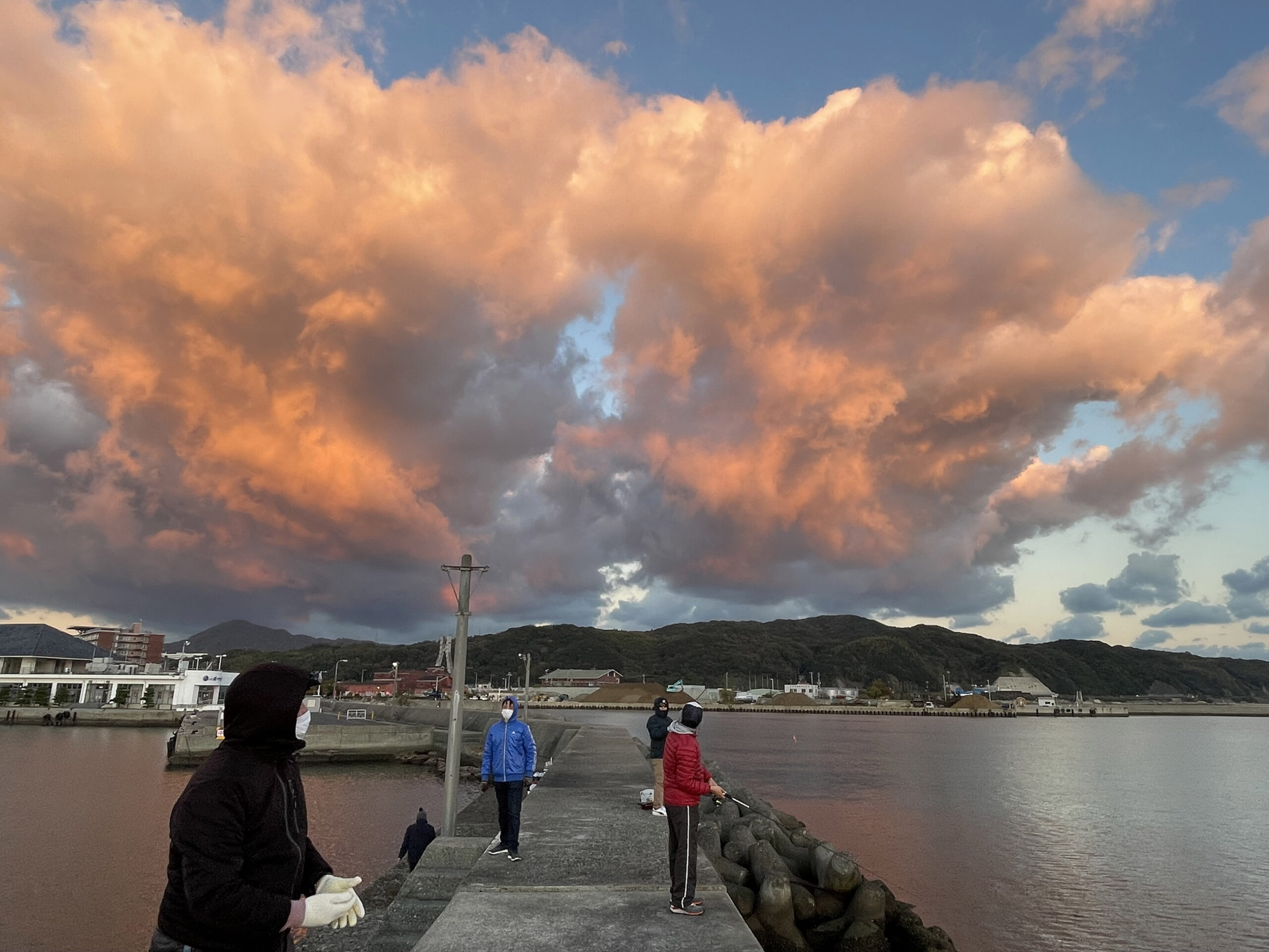 シーズ釣り部 朝日
